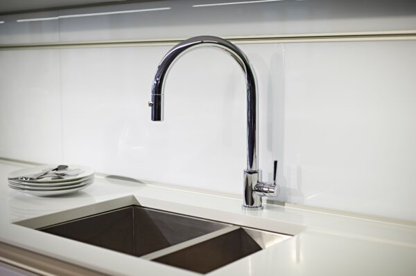 Juliet Mono Mixer tap with Pull Down Rinse in Chrome - Perrin & Rowe - Image 2
